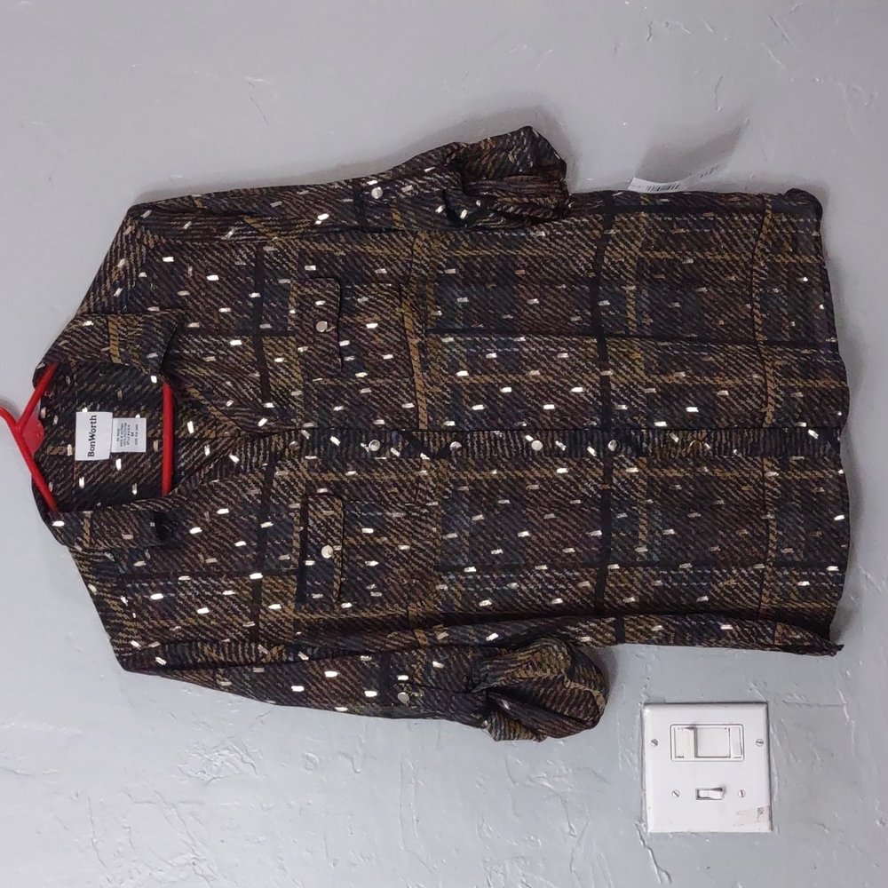 Shirt Bon worth never used size M 21 inch wide